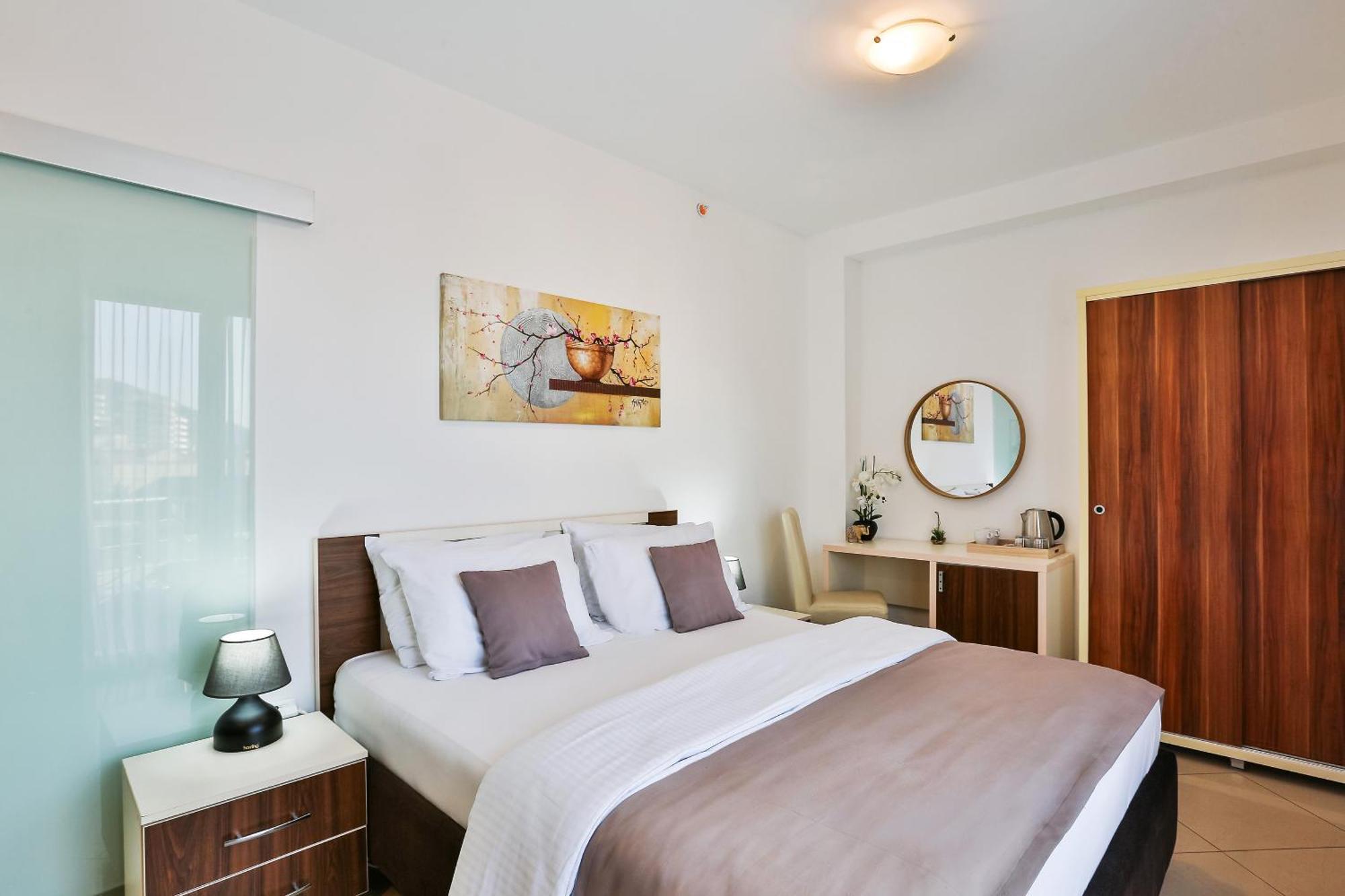 Hotel La Mer Budva Dış mekan fotoğraf