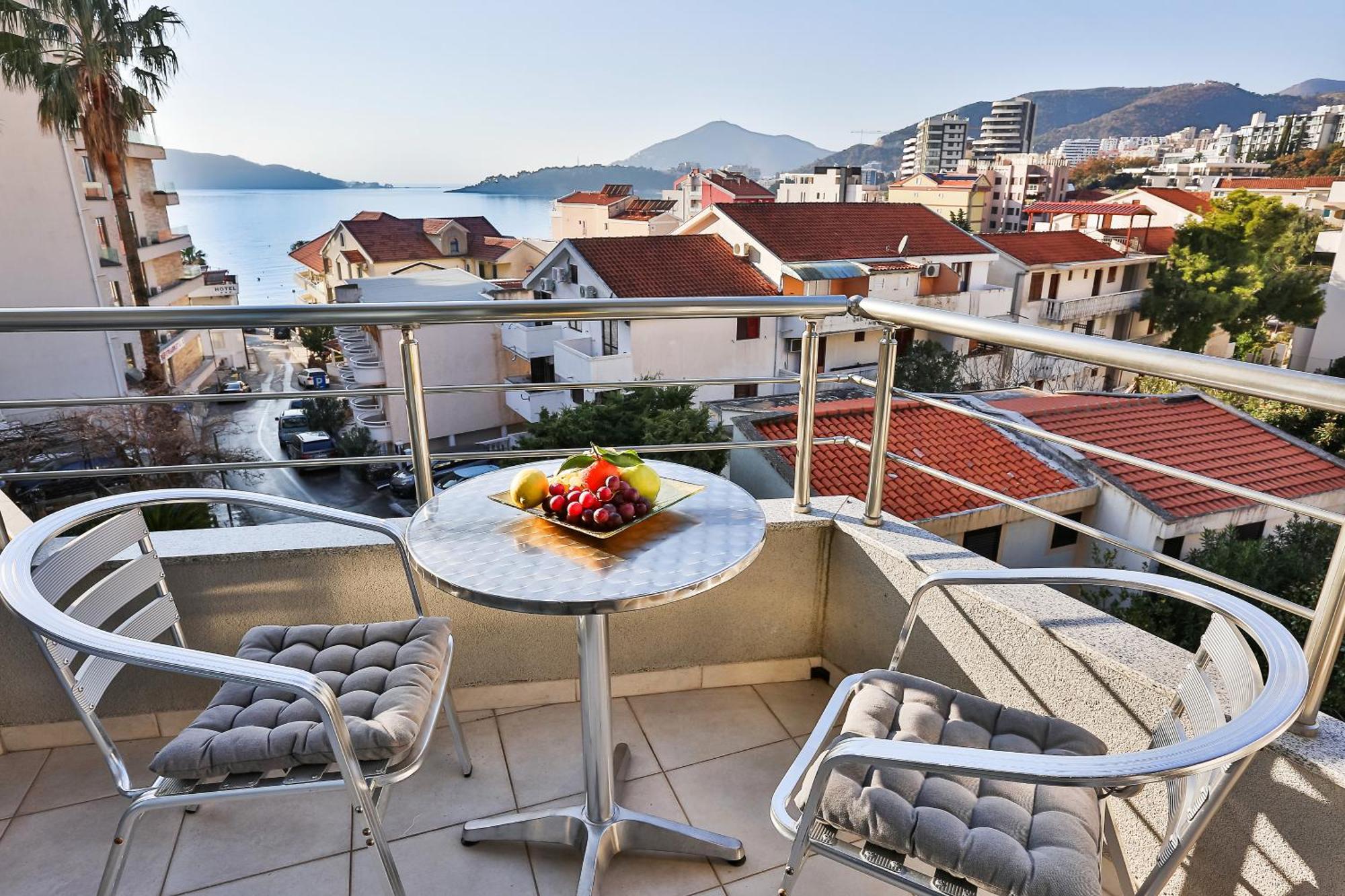 Hotel La Mer Budva Dış mekan fotoğraf