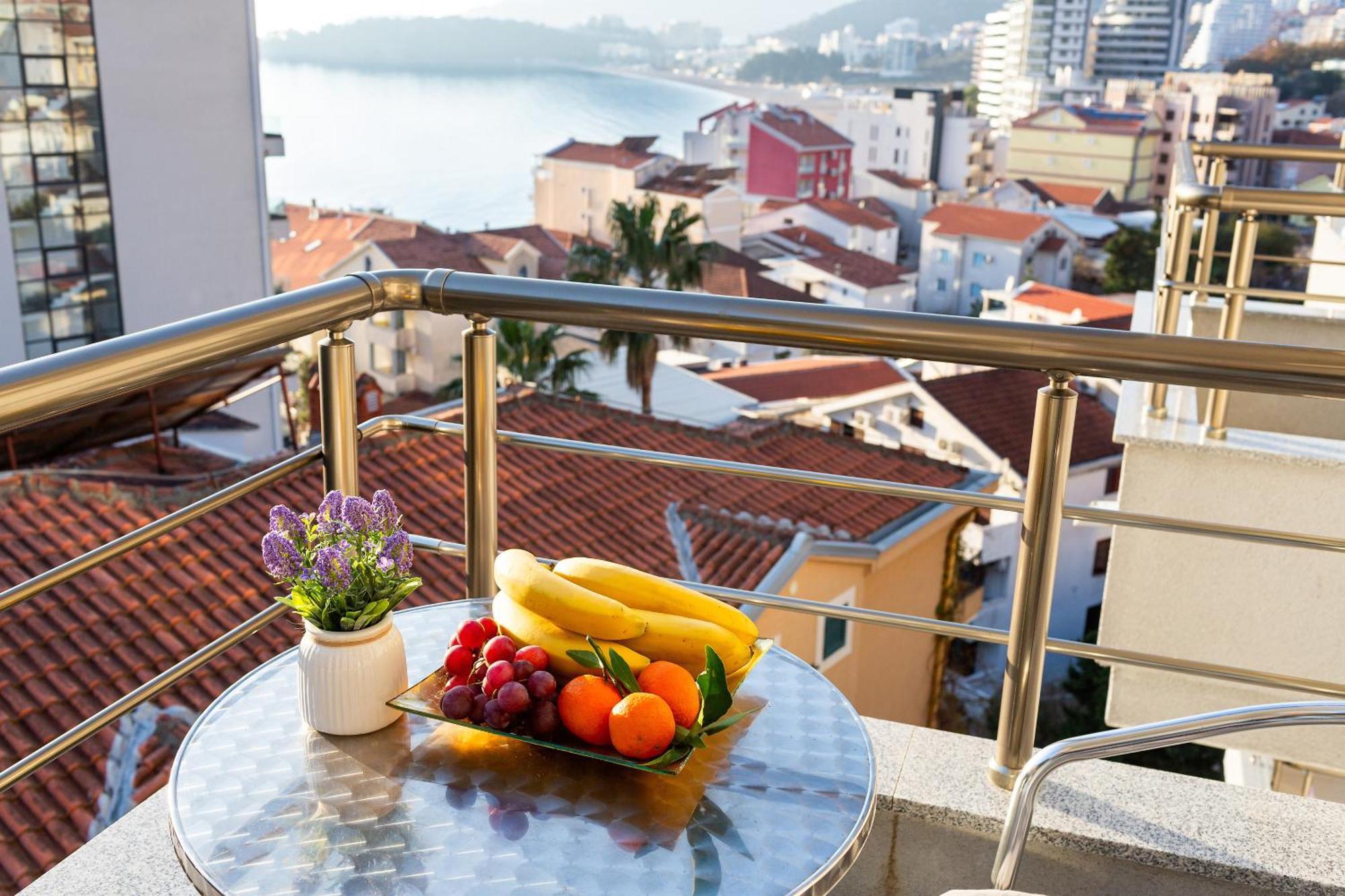Hotel La Mer Budva Dış mekan fotoğraf