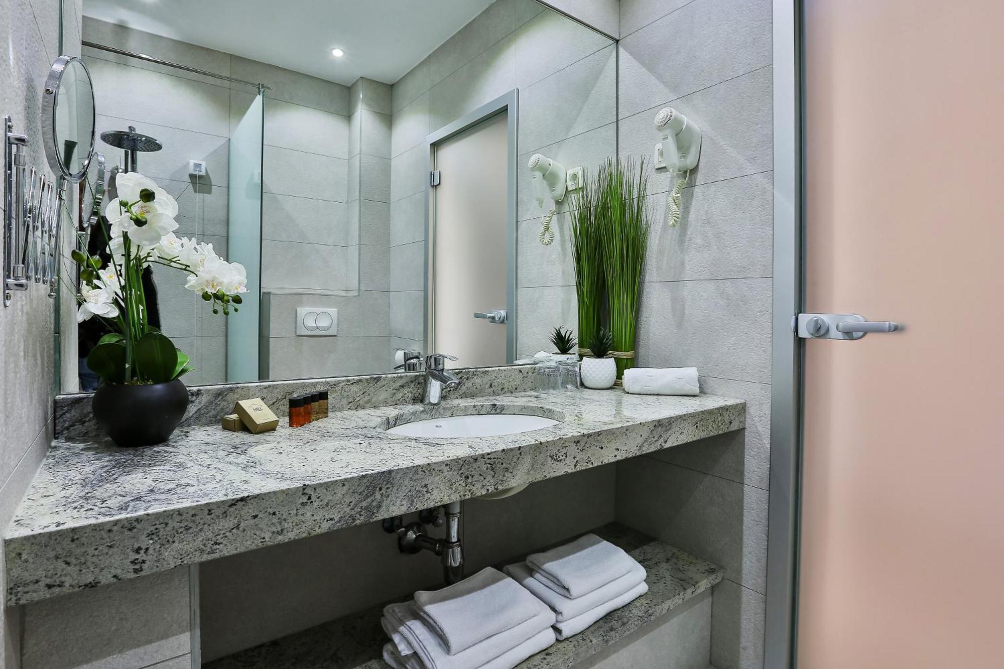 Hotel La Mer Budva Dış mekan fotoğraf