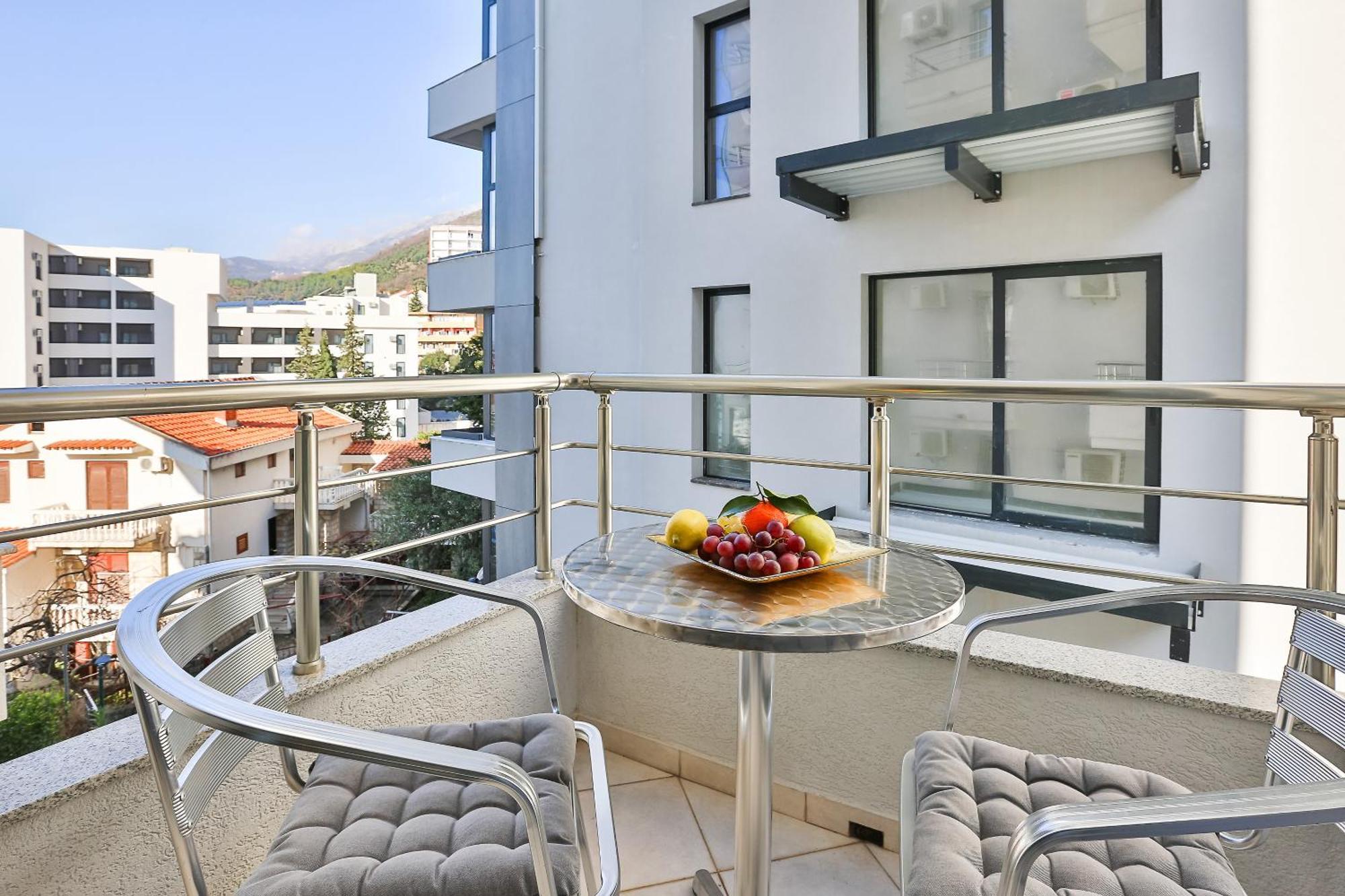 Hotel La Mer Budva Dış mekan fotoğraf
